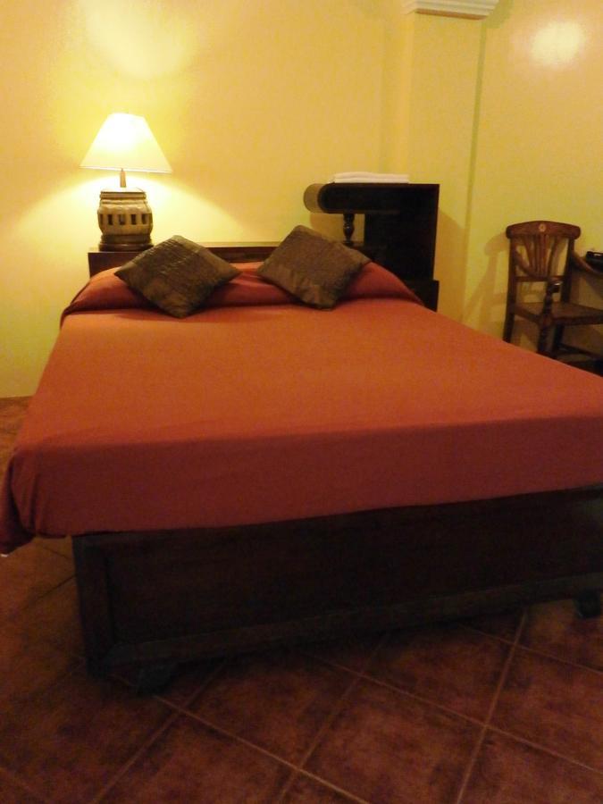 True Home Hotel Balabag  Zimmer foto